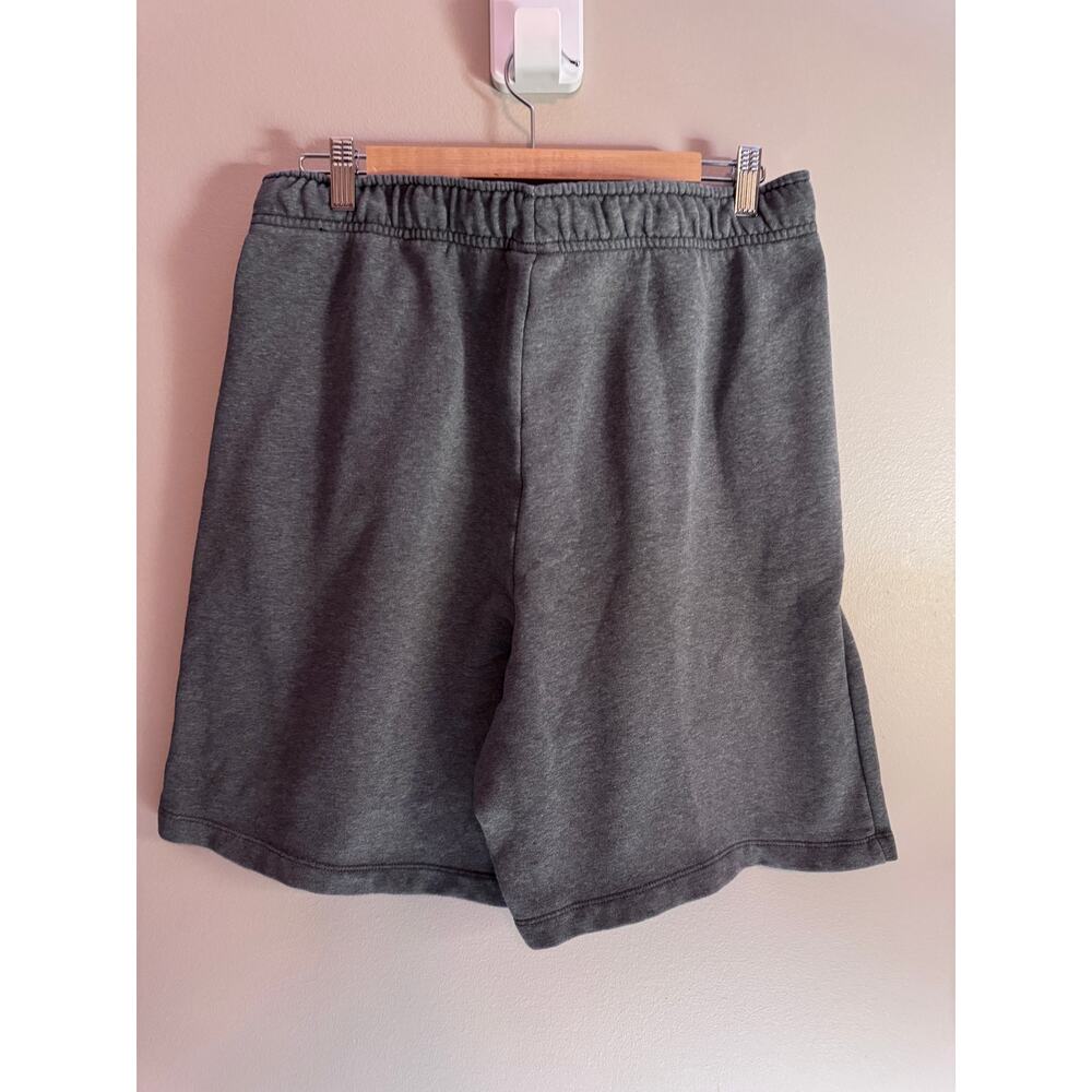 Nike Dri-FIT Men’s Large Gray Standard Fit Athletic Training Shorts - Picture 2 of 8
